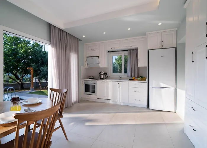 Mira Villa *